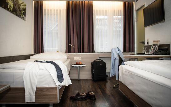 *** Hotel Alexander Zweibett-Zimmer